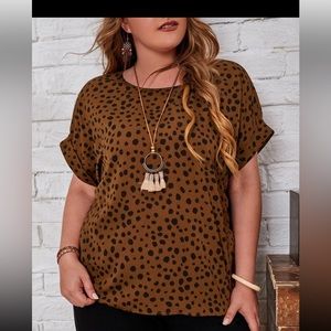Plus Size Cuffed Sleeve Blouse